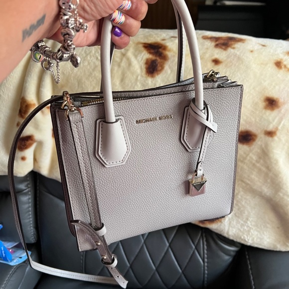 Micheal kors bag - Picture 13 of 14